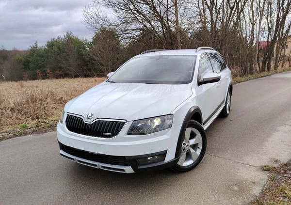 Skoda Octavia cena 51900 przebieg: 226000, rok produkcji 2015 z Staszów małe 497